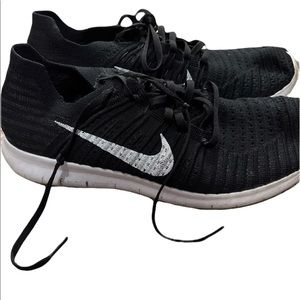 Mens Nike fly knit sneakers